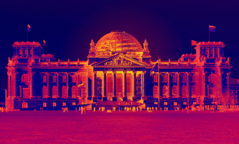 Deutscher Bundestag - Reichstag building facade infrared thermal scan