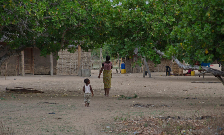 Mother and child in Mozambique