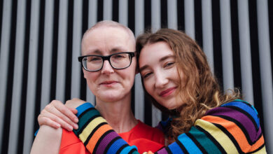Portrait woman with cancer hugging her daughter